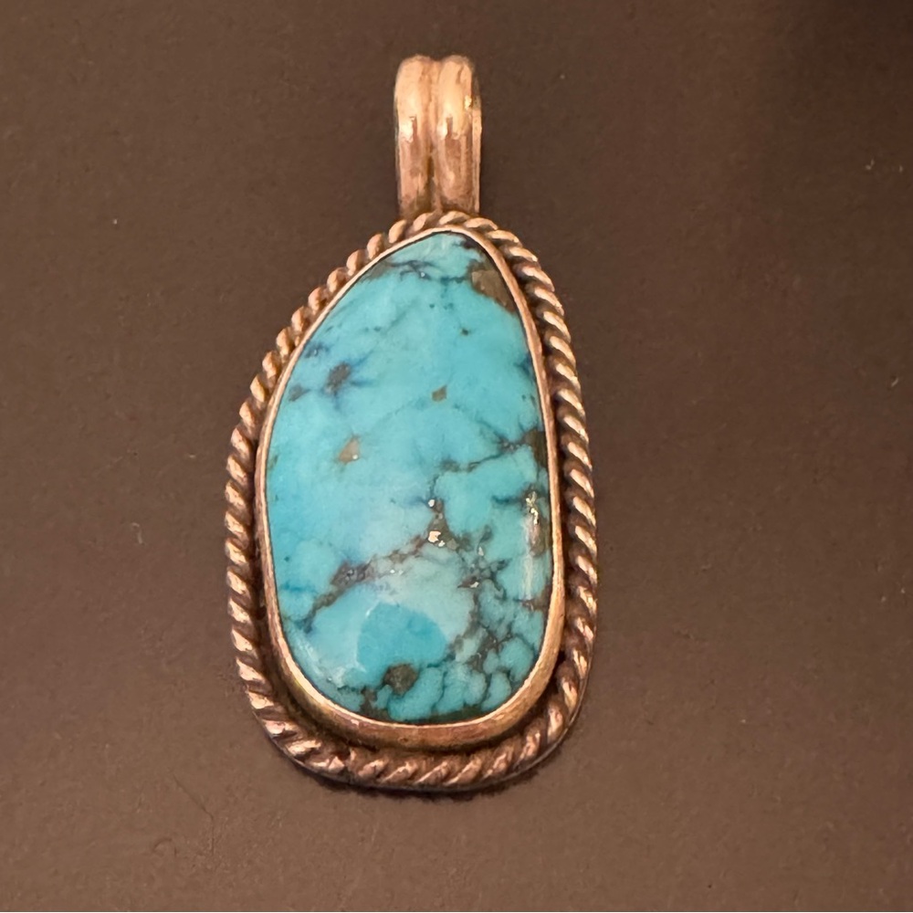 Southwest Sterling Silver Twisted Rope Turquoise Pendant